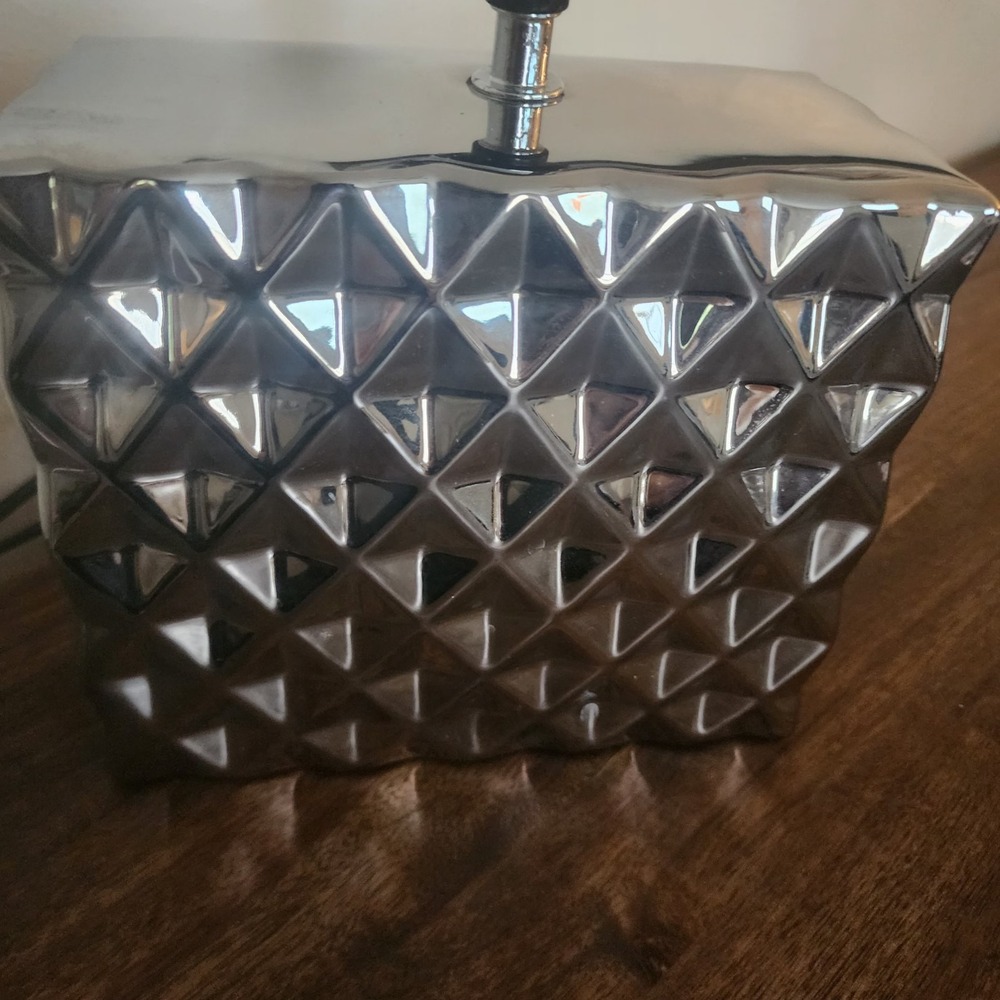 Geometric Lamp - Picture 2 of 9